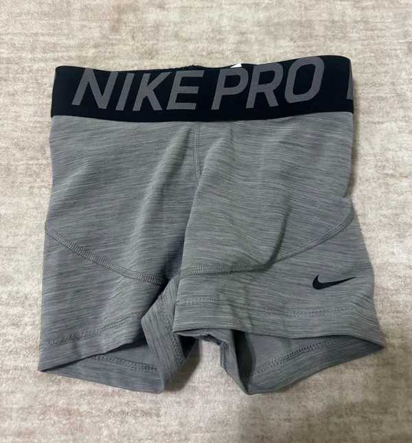 Nike pro shorts size xs - Image 2