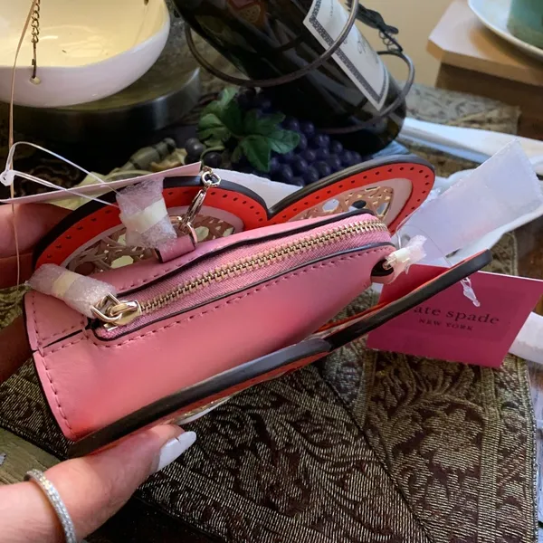 Authentic Kate spade Leather/Straw butterfly zip coin/cards on chain crossbody - Image 6