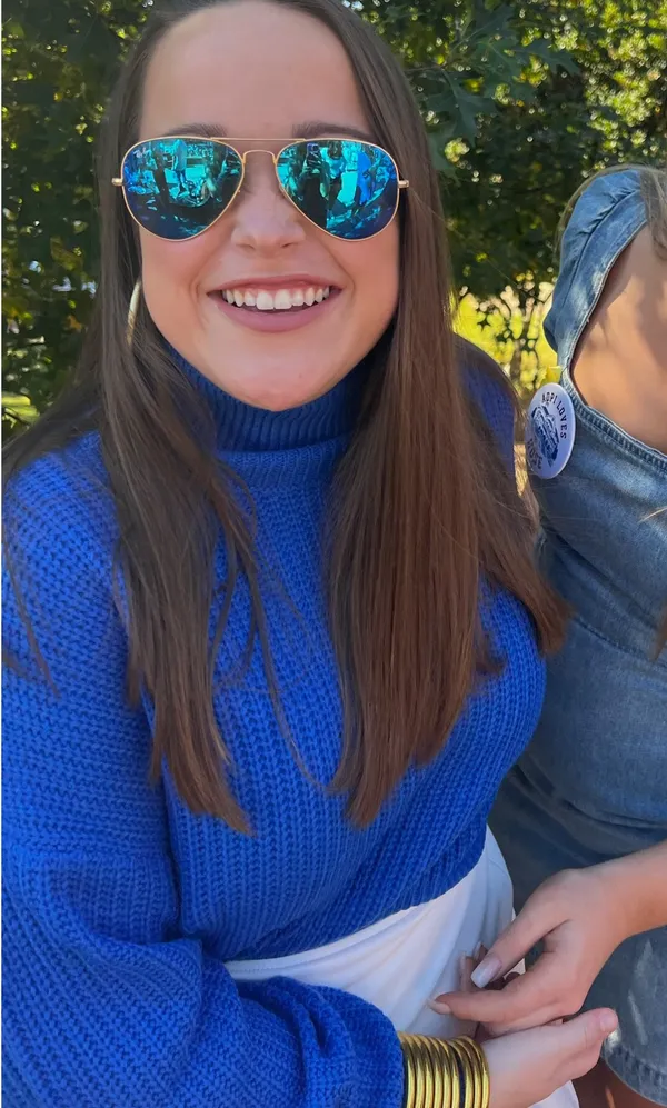 Vestique Blue Cropped Sweater - Image 2