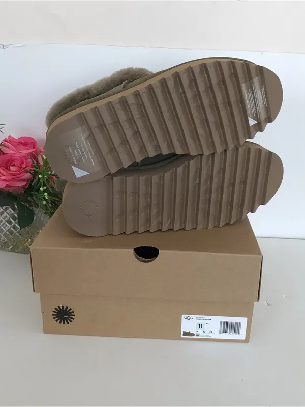 UGG Nita Platform - Image 6