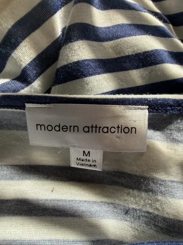 Modern Attraction navy white cream striped cap sleeve pullover top size M - Image 7