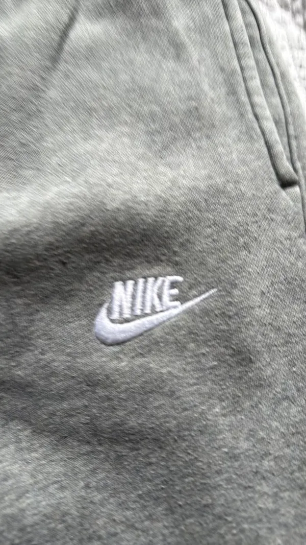 Light grey Nike sweatpants - Image 4