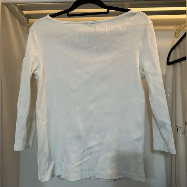 EUC Lauren Ralph Lauren white top with pocket on sleeve L - Image 4