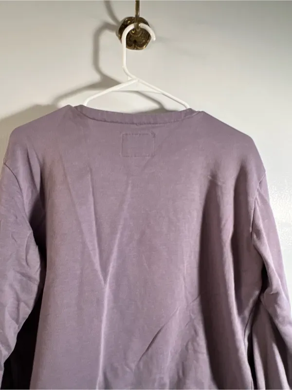 Champion Women’s Size Medium Boxy‎ Cropped Sweatshirt V-Neck Smoked Lilac Purple - Image 8