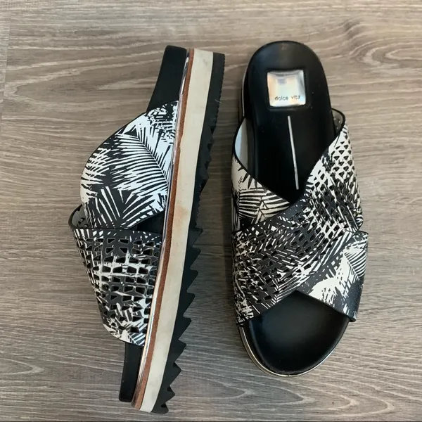Dolce Vita Black & White Platform Slide on Sandal - Image 2