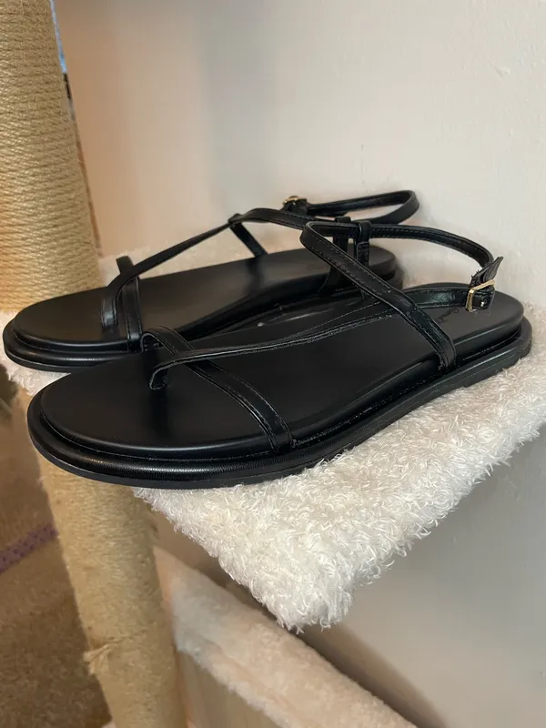 Universal Thread Sandals - Image 2