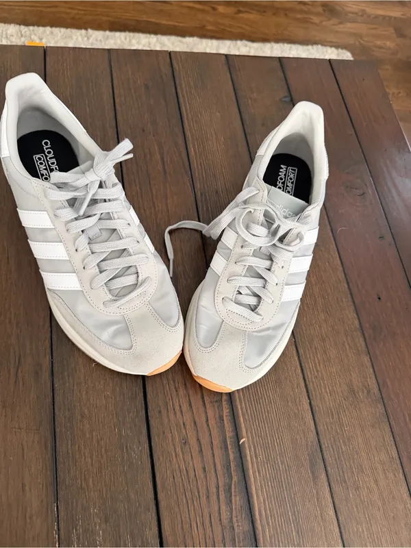 Title: adidas Women’s Run 70s 2.0 Sneakers Size 11 Light Gray Athletic Shoes - Image 8