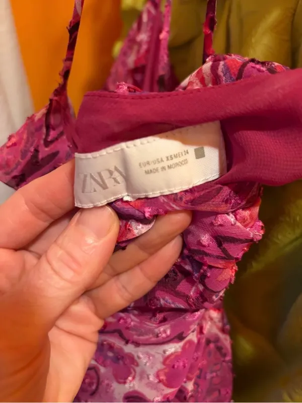 Zara backless pink and purple midi dress with open back and ruffle detail, size XS - Image 3