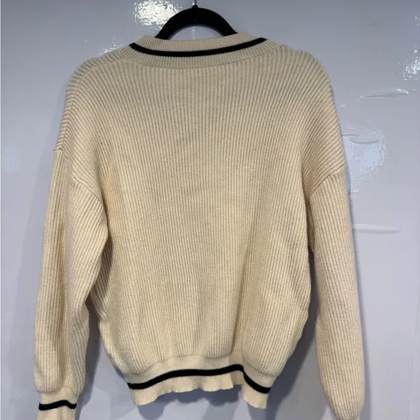 Classic‎ Cream Schoolgirl V-Neck Sweater - Image 4