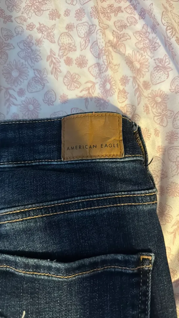American Eagle Jeans - Image 5