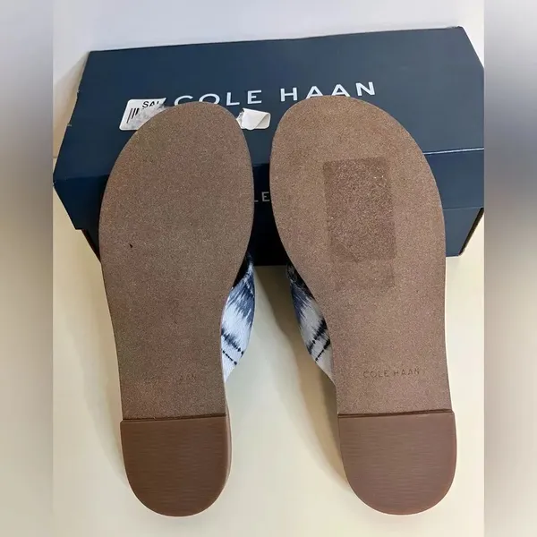 NIB- Cole Haan® Fiona Thong Slide Sandals. -6.5 - Image 2