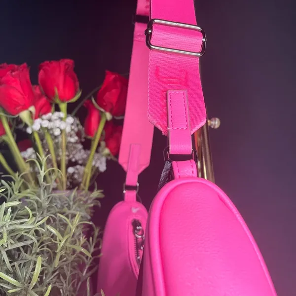 Juicy Couture Obsession Crossbody Bag Juicy Pink Studded Logo NWT - Image 6