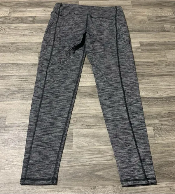 🌿Victoria’s Secret Grey Skinny Leggings; Large - Image 8