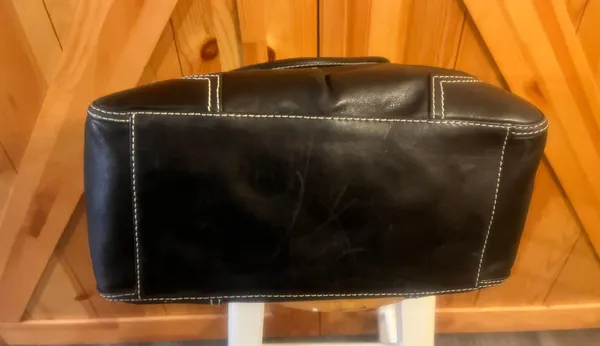 Antonio Melani Black Soft Leather shoulder Handbag /Purse. - Image 7