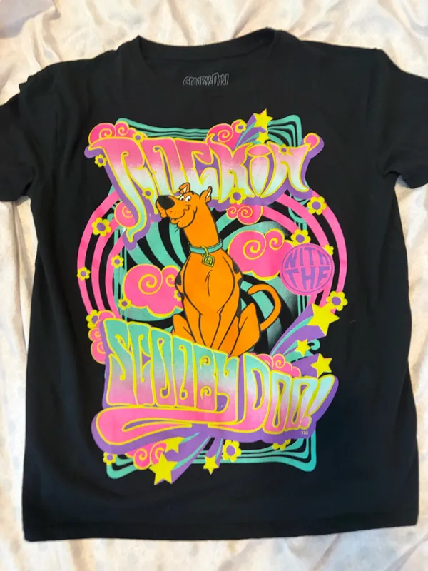 Rockin with Scooby doo tshirt Black - Image 4