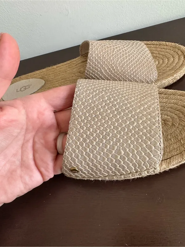 UGG Cherry Exotic Embossed Beige Leather Jute Espadrille Slides Sandals Size 9 - Image 9