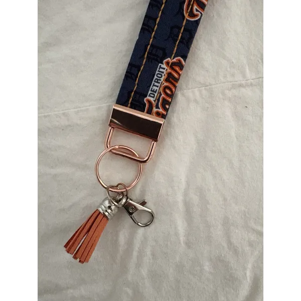 Detroit Tigers MLB Team Wrist Strap Key Fob Keychain 1" x5.5" Handmade Baseball - Image 3