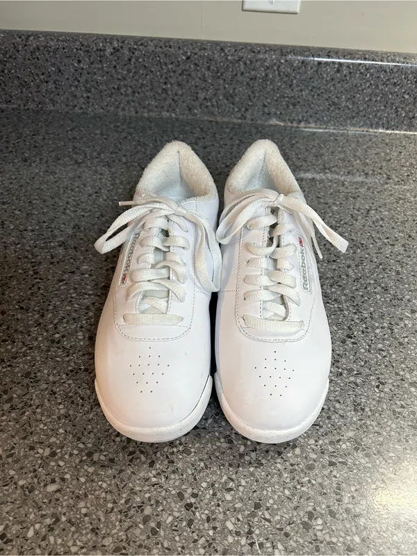 Reebok White Women's Leather Sneakers - Image 4