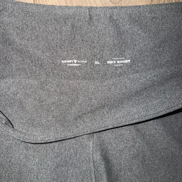 Pre-Owned Old Navy Active Powersoft High-Rise Gray Bike Shorts Go-Dry Size XL - Image 3