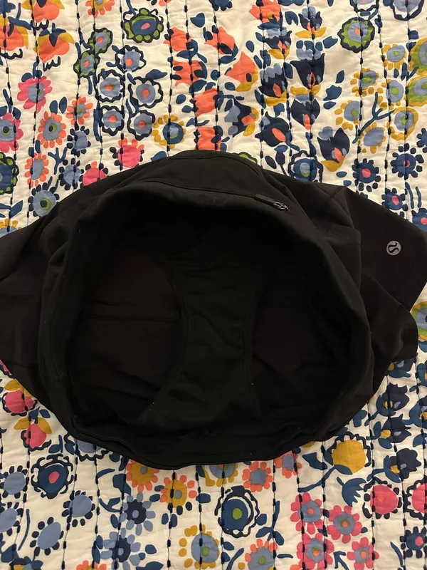 Lululemon Speed Up 2.5" Low-Rise Shorts - Image 6