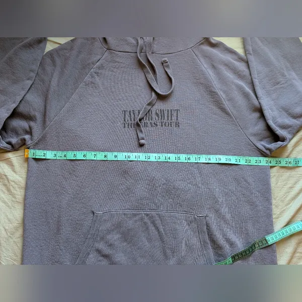 Taylor Swift Gray The Eras 2023-2024 Hoodie Blue/Grey XLarge - Image 5