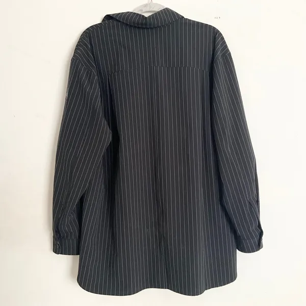Alo Yoga Pinstripe Daylight Button Down Long Sleeve Black/Titanium M - Image 6