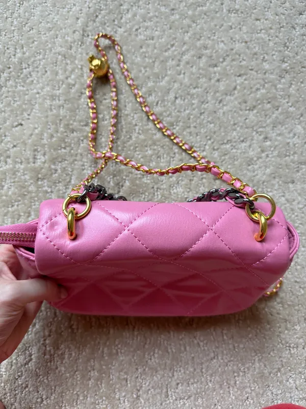 Pink Lily Pink Quilted Purse - Image 12