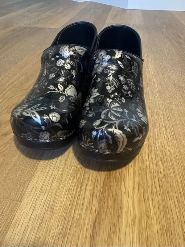 Dansko Professional Floral Patent Leather Clogs Women’s EU 41 US 10.5–11 - Image 2