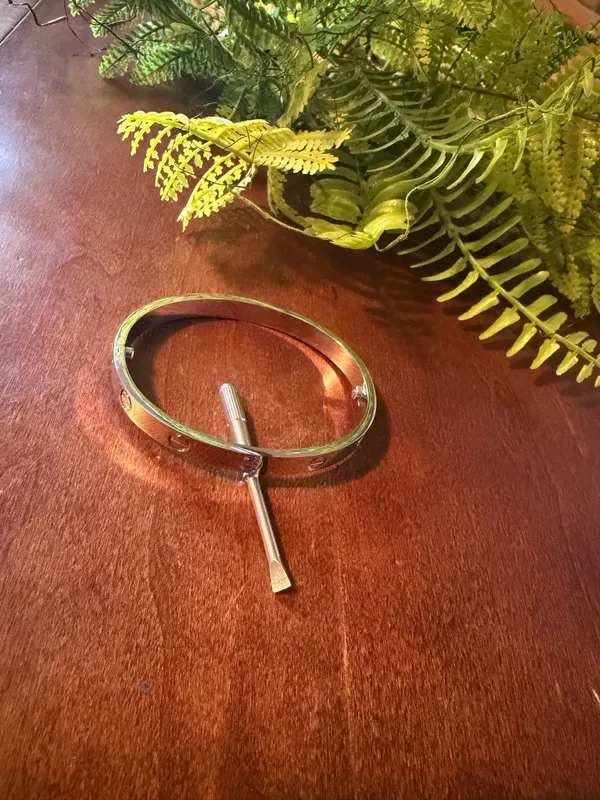 Gold plated silver bangle bracelet screw on 19cm NEW - Image 4