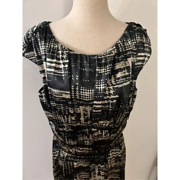 Aidan mattox Black and white size 18 dress - Image 2