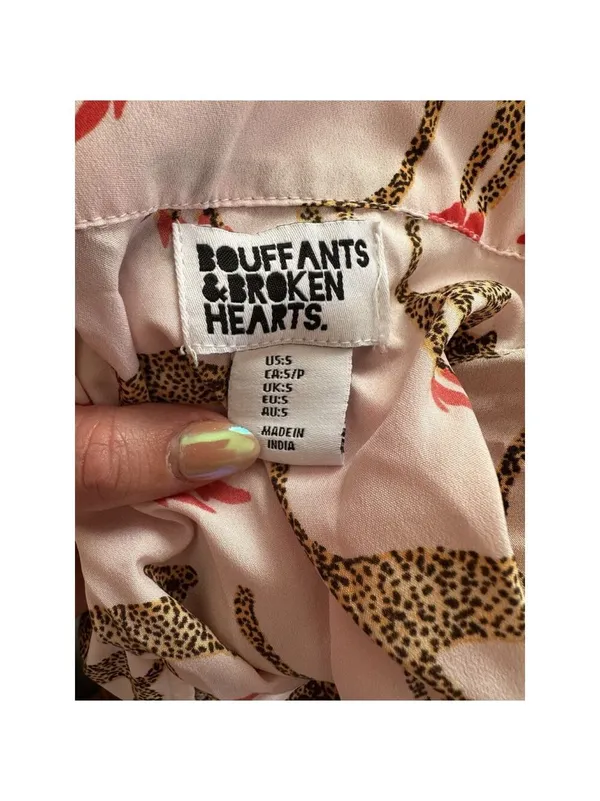 Bouffants & Broken Hearts Pajama Set Womens Small Pink Cheetah in Heels - Image 7