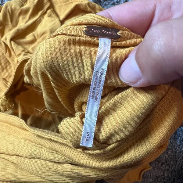 NWT Free People shimmy shake untamed gold top size small - Image 15