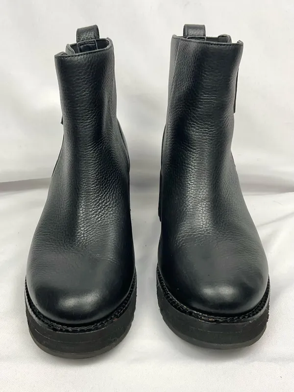 Cole Haan ZERØGRAND City Wedge Chelsea Boots Sz 6.5 Booties Leather Side-Zip - Image 3