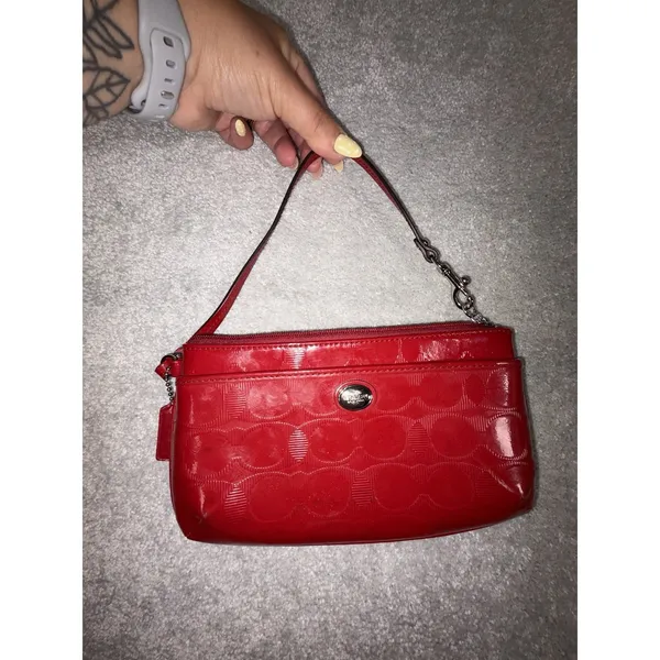 coach red patent leather wriset y2k signature c design - Image 4
