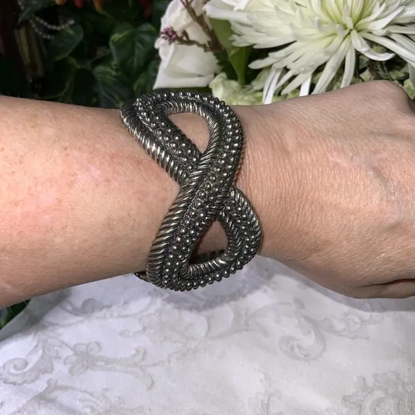 Infinity Heavy Spring Action Stainless Steel & Rhinestones Bracelet - Image 5