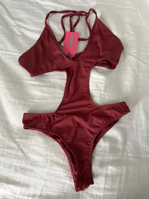 Edikted Cutout Halter Bodysuit - Image 2