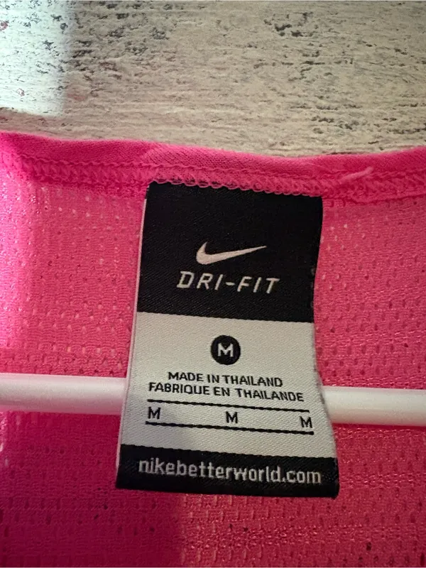 Nike Dri-Fit Pink Vented Racerback Activewear Curved Hem Tank Top M - Image 4