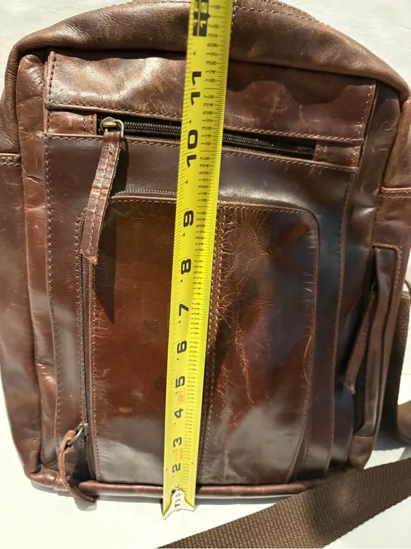 Classic Brown Leather Crossbody Messenger Bag for Men or Women. - Image 6