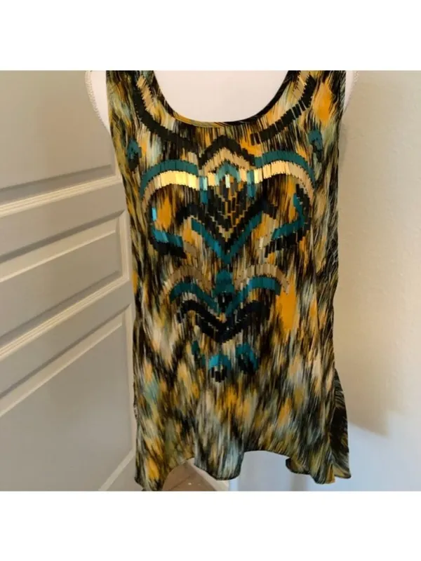 Sequined Sleeveless Printed Tunic Top With Open Back Detail By Greylin Size L - Image 2