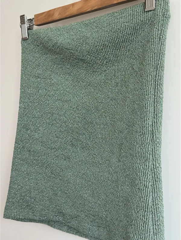 Zara Green Metallic Ribbed Knit Strapless Tube Top Size Medium - Image 4