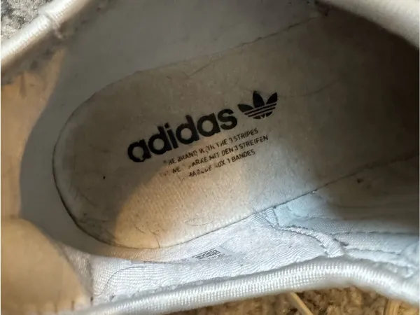 adidas Cream Velvet Casual Sneakers with Black Logo - Image 5