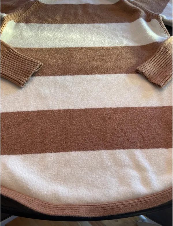 Anthropologie Rebekah striped tunic sweater medium - Image 3