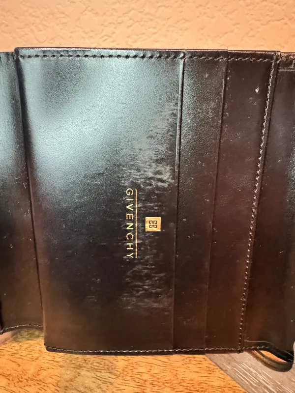 Givenchy Wallet - Image 7