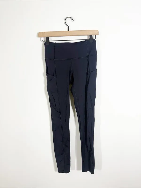 Lululemon Fast and Free 7/8 Tight Leggings Black 25” Non Reflective Size 4 - Image 6