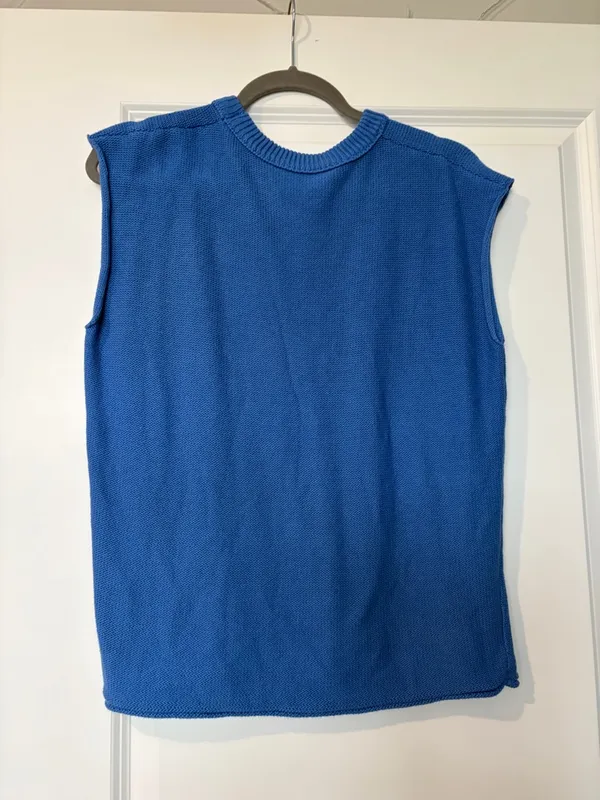 Sleeveless Knit Top in Bright Blue - Image 2