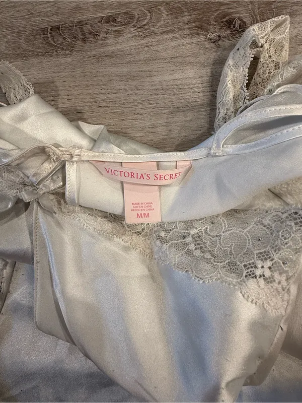Victoria Secret White Lace Slip Dress Size Medium - Image 8