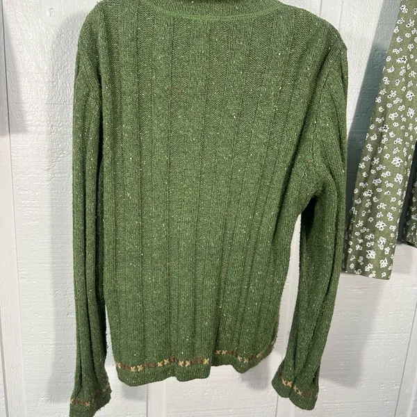 Woolrich Vintage Womens Green Sweater Size Medium EUC - Image 4