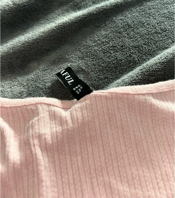 Zaful Blush Pink Ribbed Crop Top With Silver Hoop - Image 4