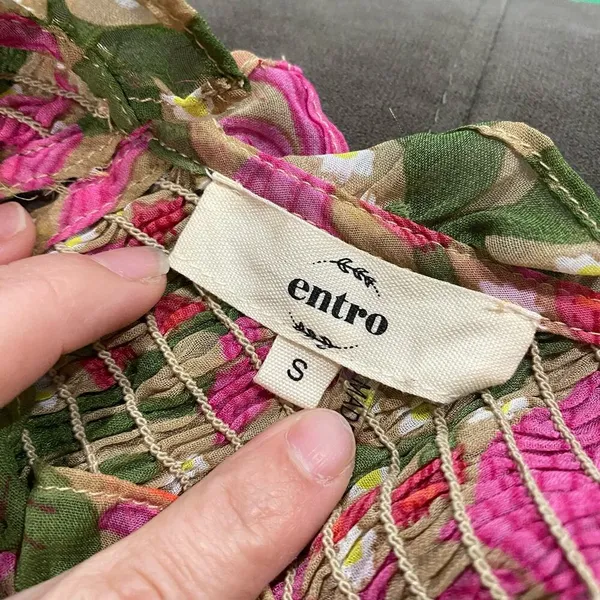 Entro Saturday In The Park Floral Mini Smocked Dress Size Small - Image 10