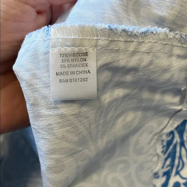 Lulu-B Stylish Blue and White Swirl Patterned Mini Skirt - Size 2 - Image 14